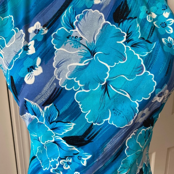 Blue Floral One Piece Bathing Suit w Keyhole Back - Picture 5 of 12